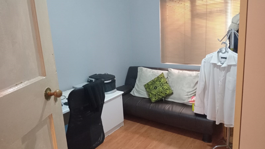 3 Bedroom Property for Sale in Athlone Western Cape